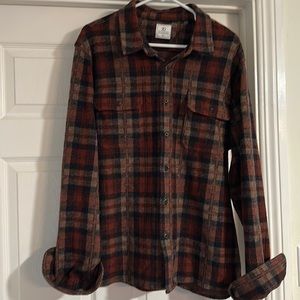 Men’s long sleeve flannel